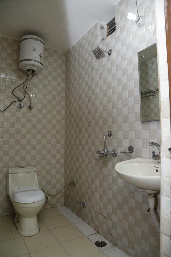 Vishal Hotel By Comfort Rooms نيودلهي المظهر الخارجي الصورة