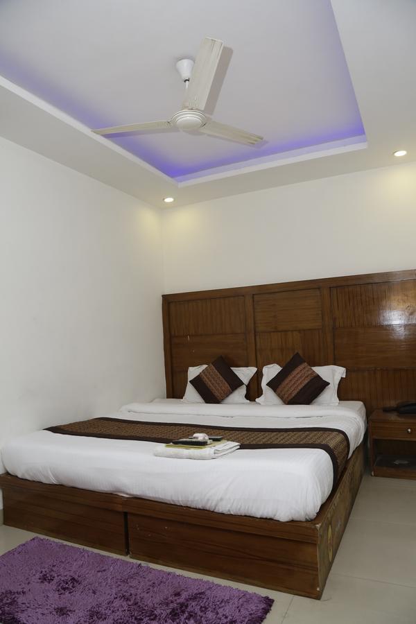 Vishal Hotel By Comfort Rooms نيودلهي المظهر الخارجي الصورة