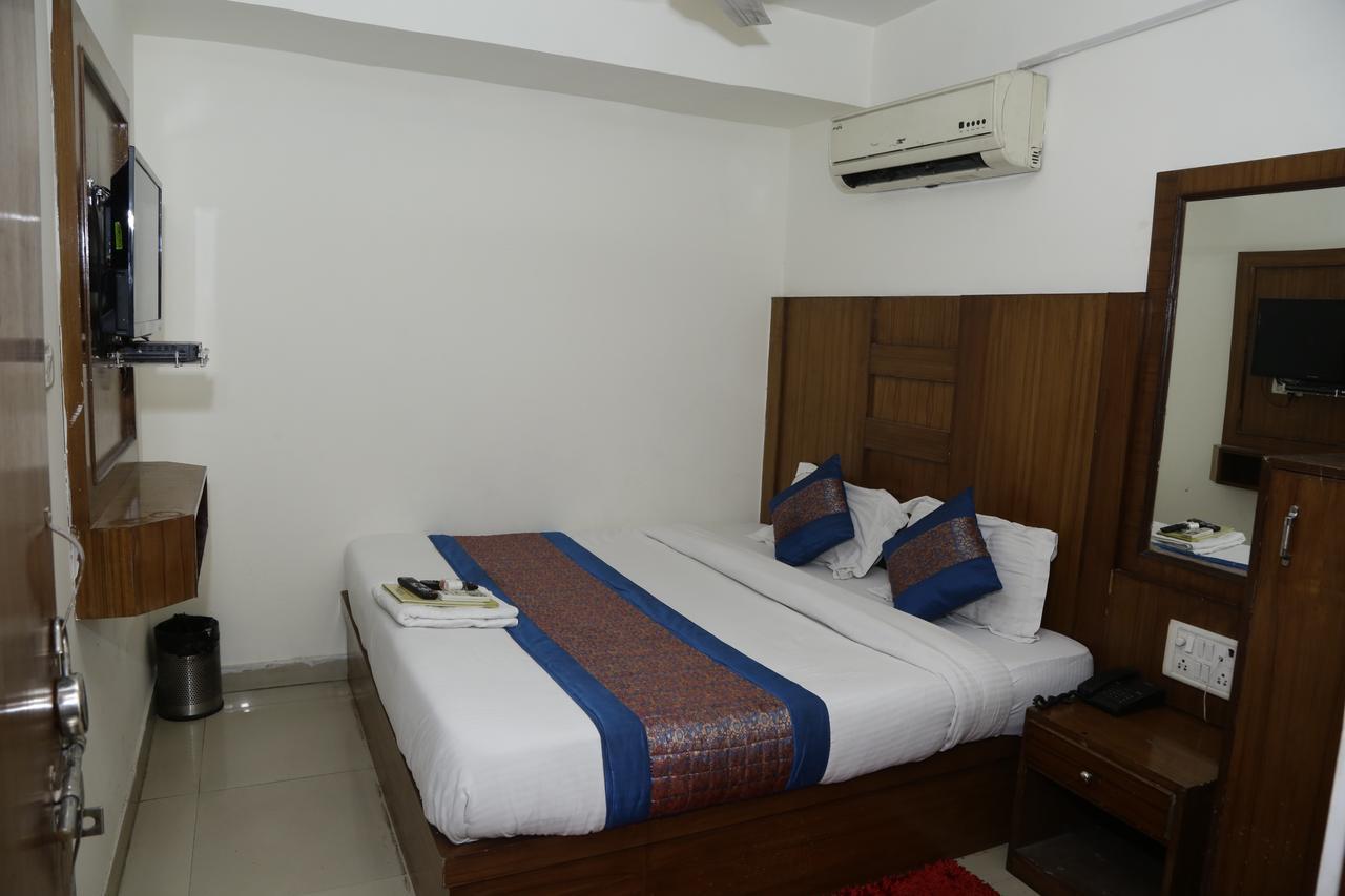 Vishal Hotel By Comfort Rooms نيودلهي المظهر الخارجي الصورة